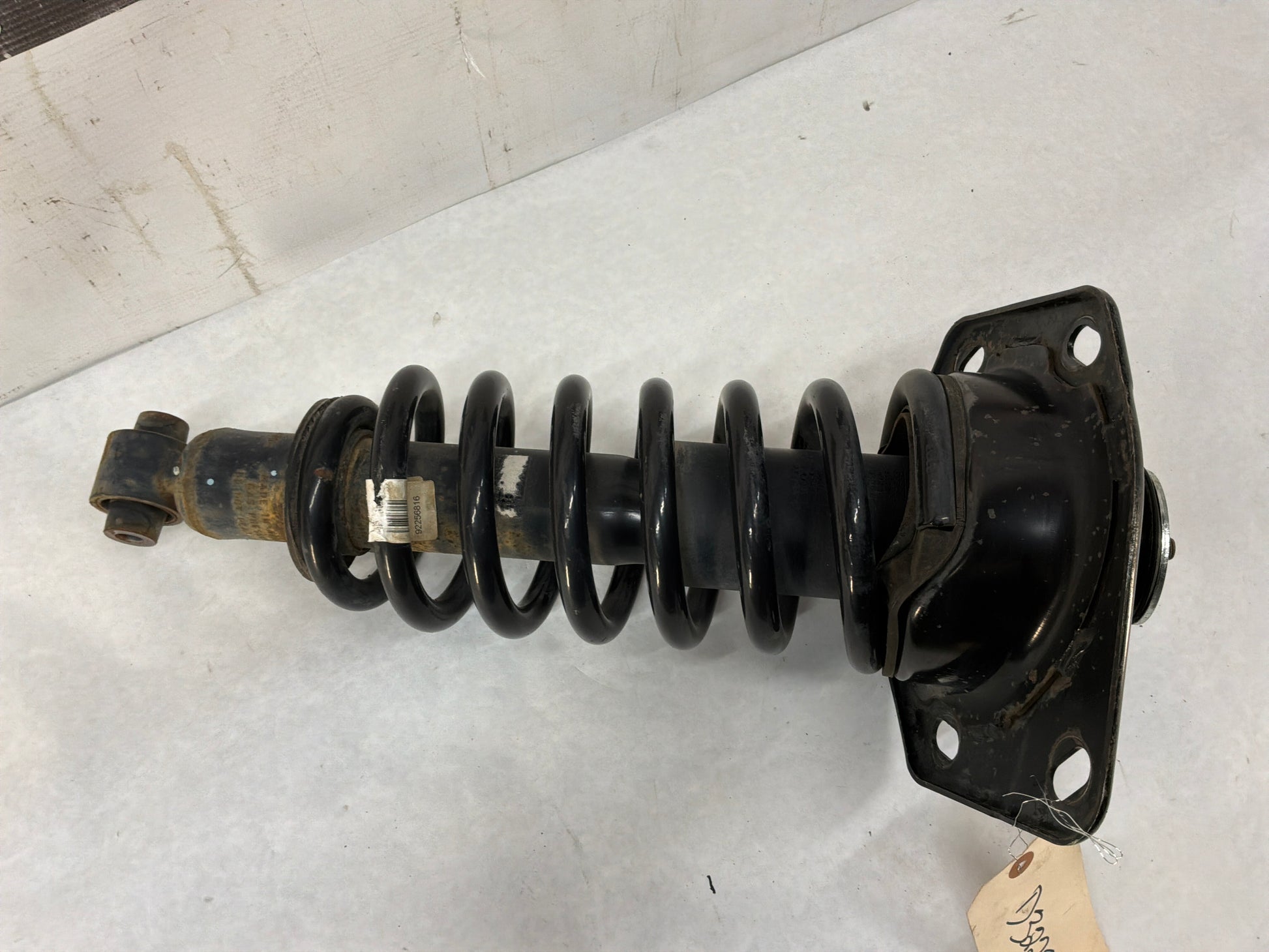 Rear strut - Day's Parts Yard