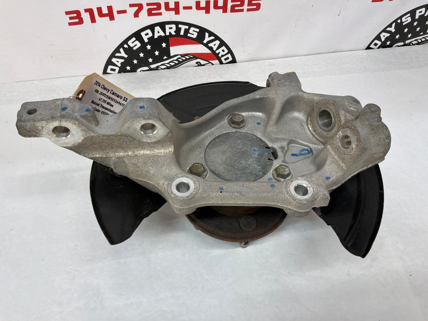 2014 Chevy Camaro SS LH Driver Front Suspension Spindle Knuckle Hub Assembly OEM