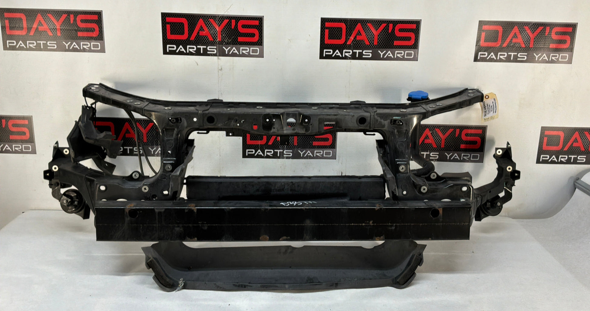 Radiator core support - Day's Parts Yard