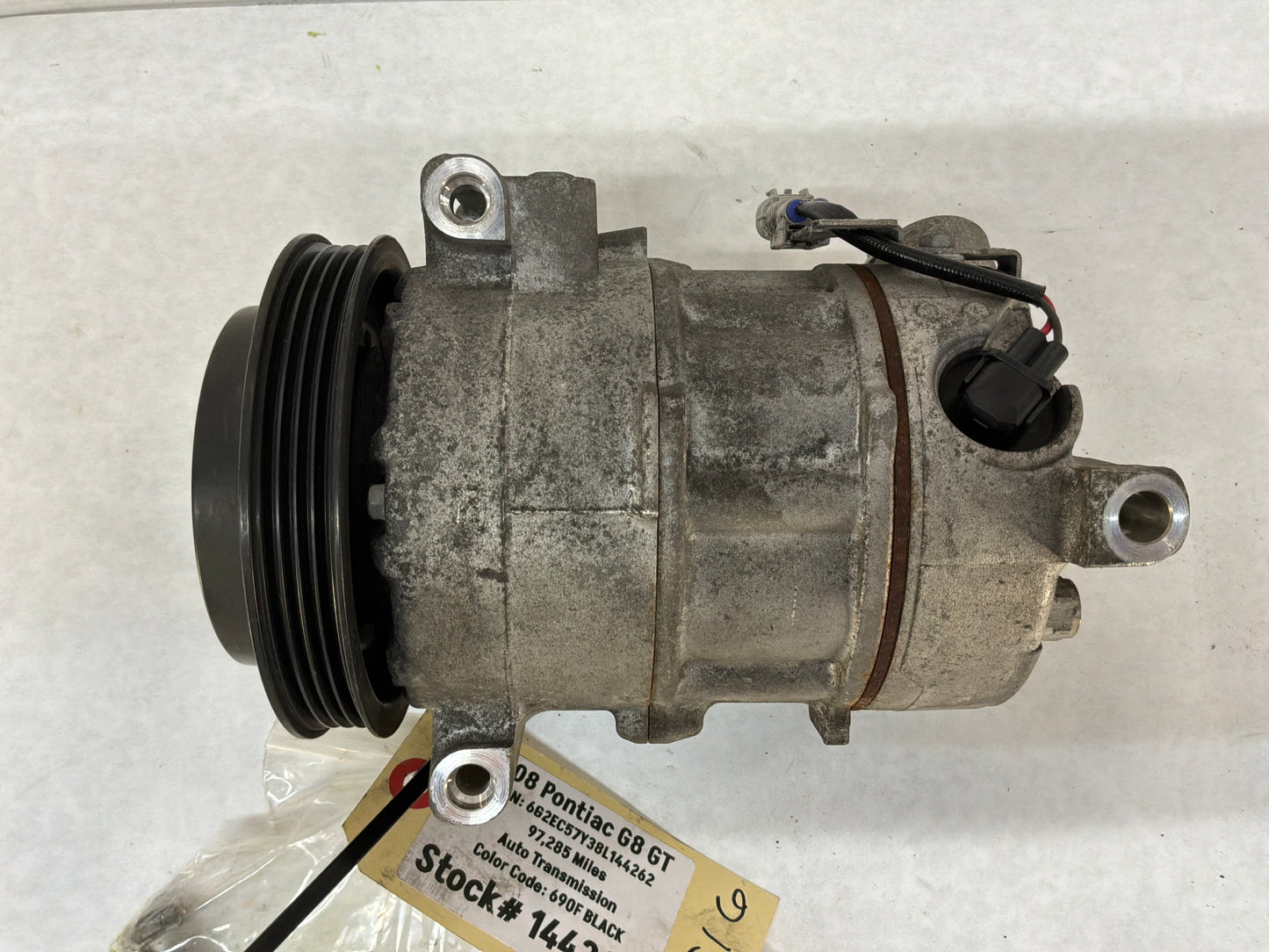 2008 Pontiac G8 GT AC A/C Air Conditioner Compressor w/ Hardware OEM