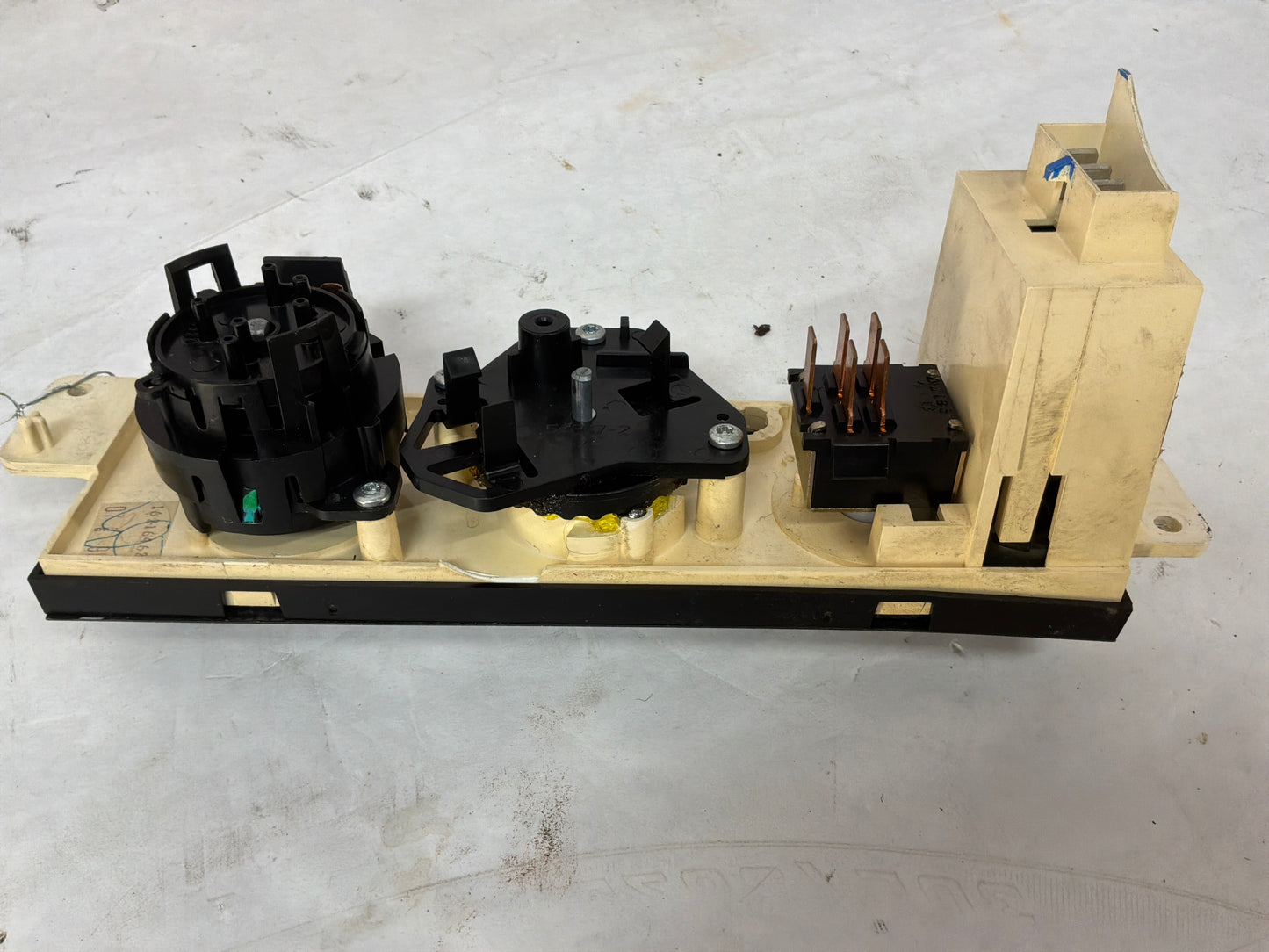 1999 Pontiac Trans Am WS6 HVAC Climate Control Dash Switch Panel OEM