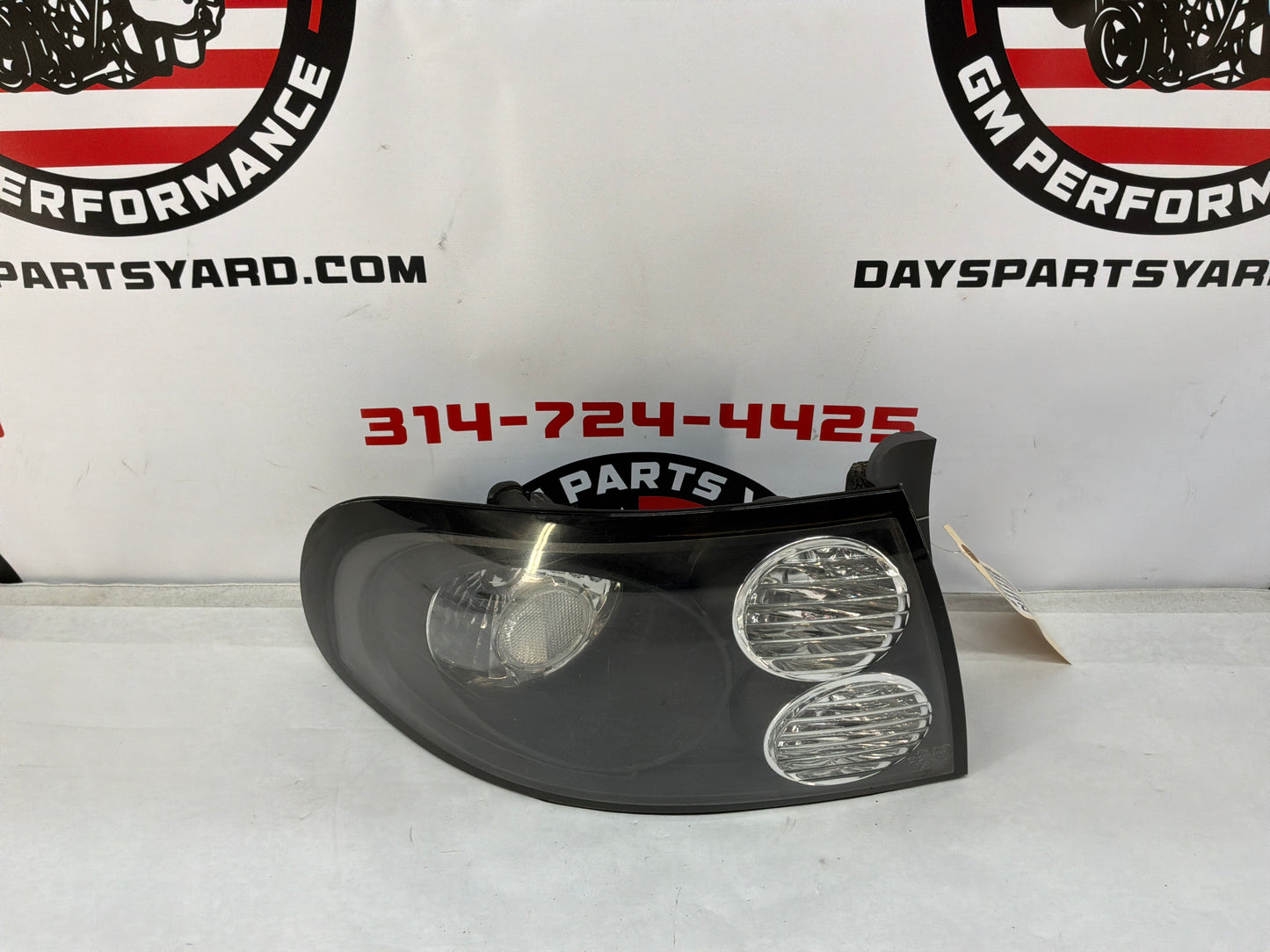 2004 Pontiac GTO RH & LH Aftermarket DEPO Clear Lens Taillight Tail Light Lamps