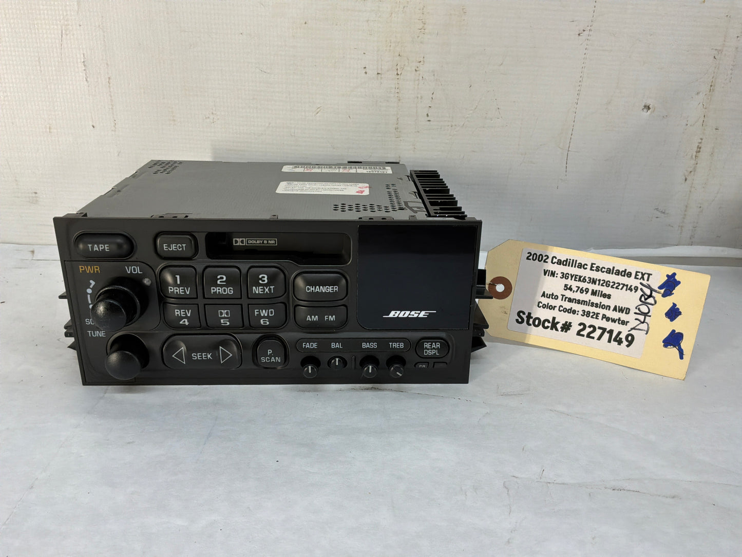 2002 Cadillac Escalade EXT AM FM Cassette Player Radio Stereo OEM