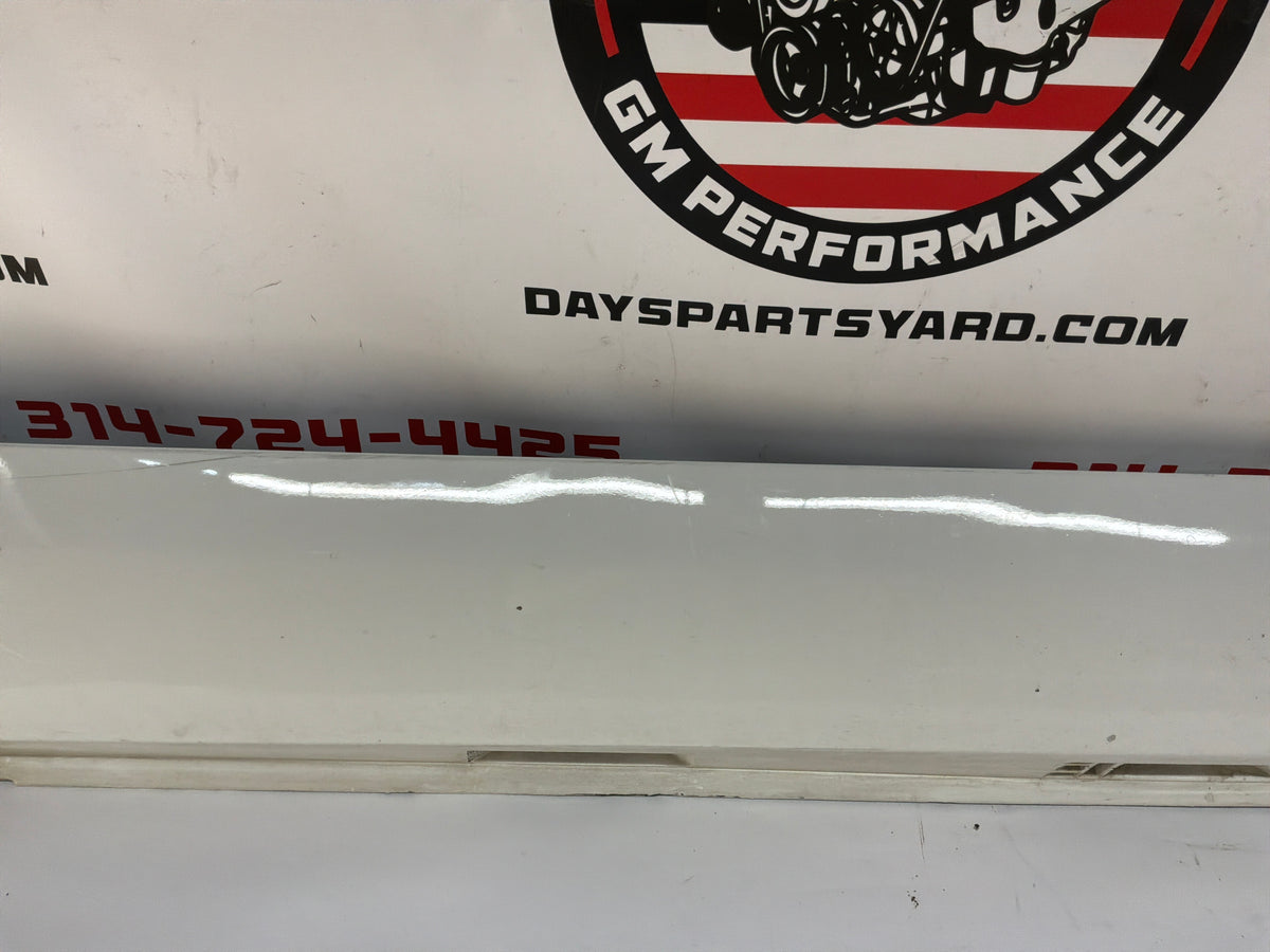 2014 Chevy Caprice PPV H Passenger Rocker Molding Side Skirt Panel Trim Molding OEM