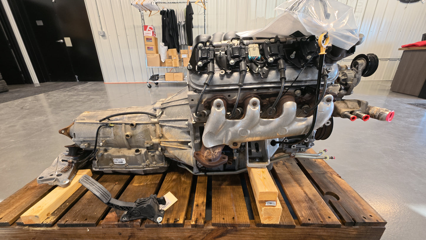 6.0L L76 LS2 Engine 6L80 Automatic Transmission Drivetrain Pullout