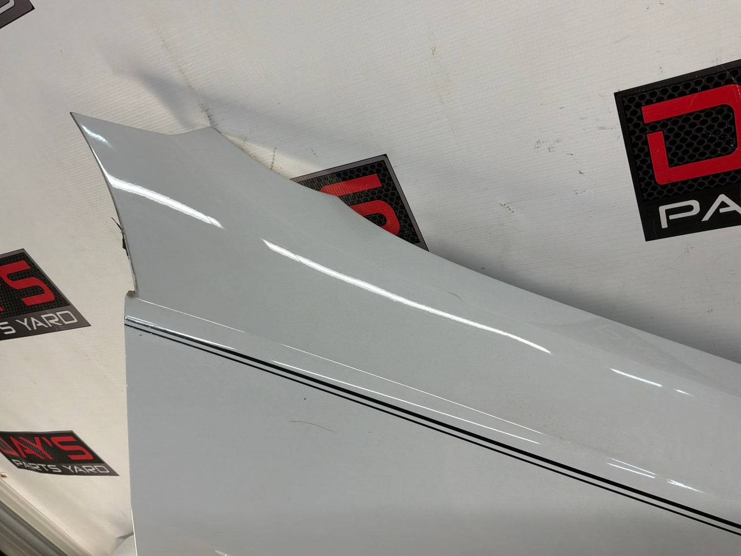2008 Pontiac G8 GT RH Passenger Front Fender White OEM