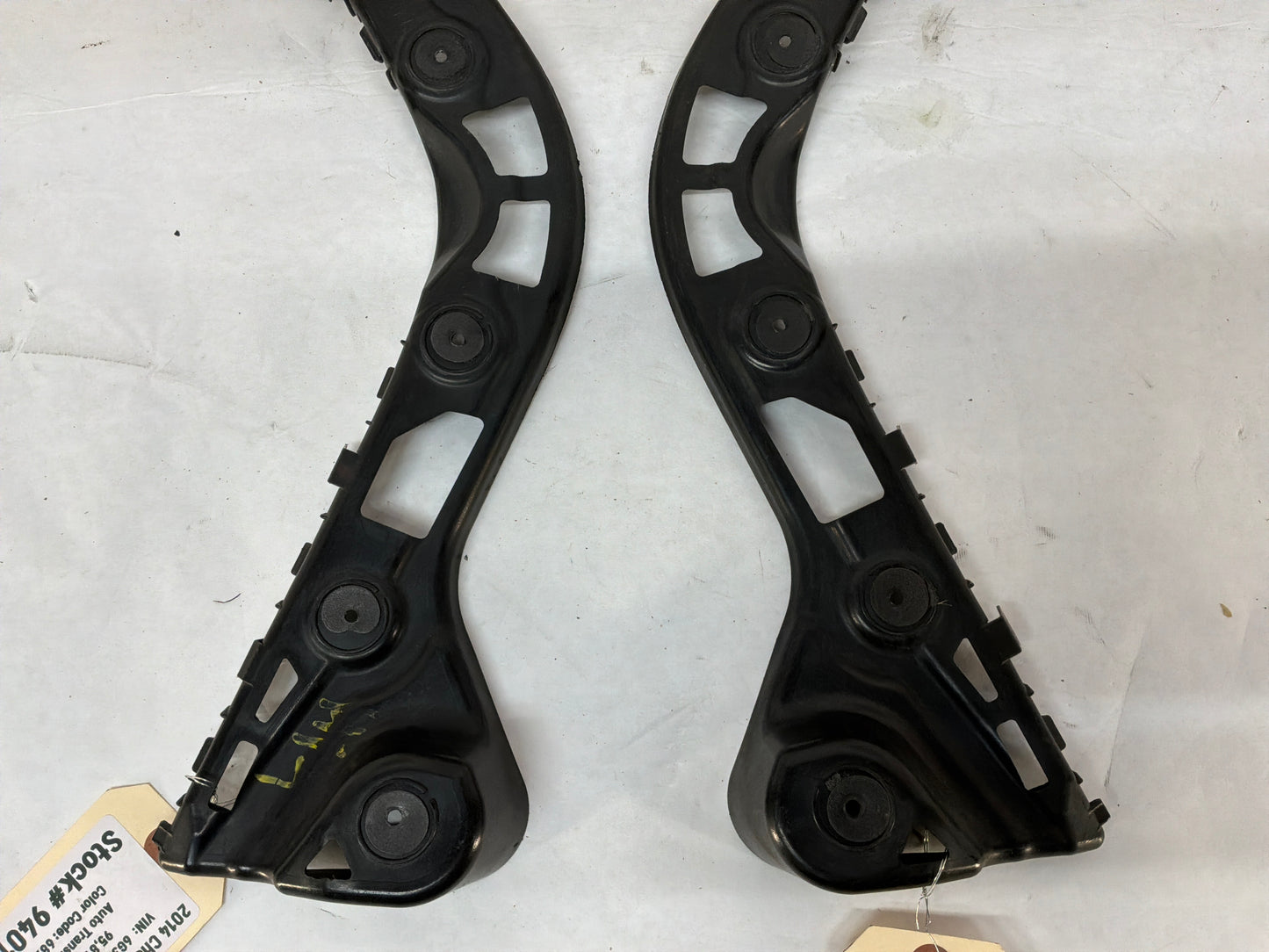 2014 Chevy SS Sedan RH & LH Rear Bumper Brackets Guides Supports OEM