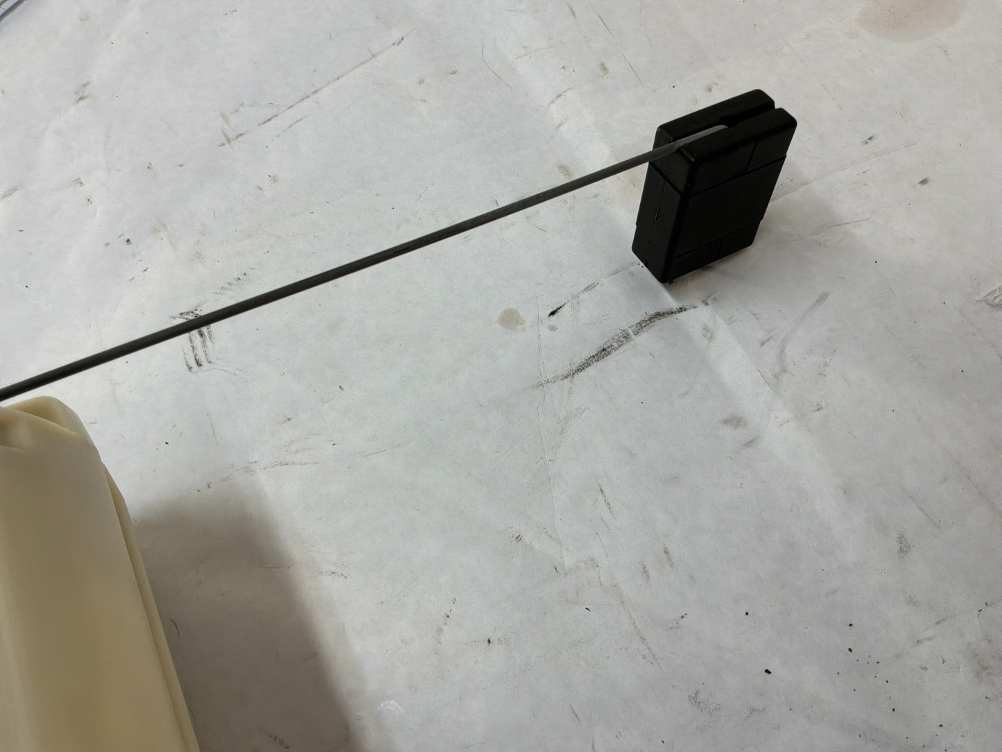 2004 Pontiac GTO Fuel Pump Level Sending Unit OEM