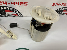 2015 Chevrolet Camaro SS 1LE Fuel Gas Pump Level Transfer Sending Unit Assembly OEM