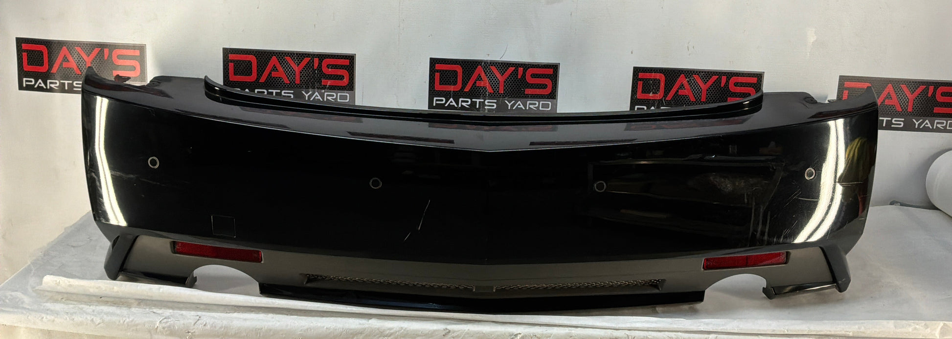 Rear bumper - Day's Parts Yard