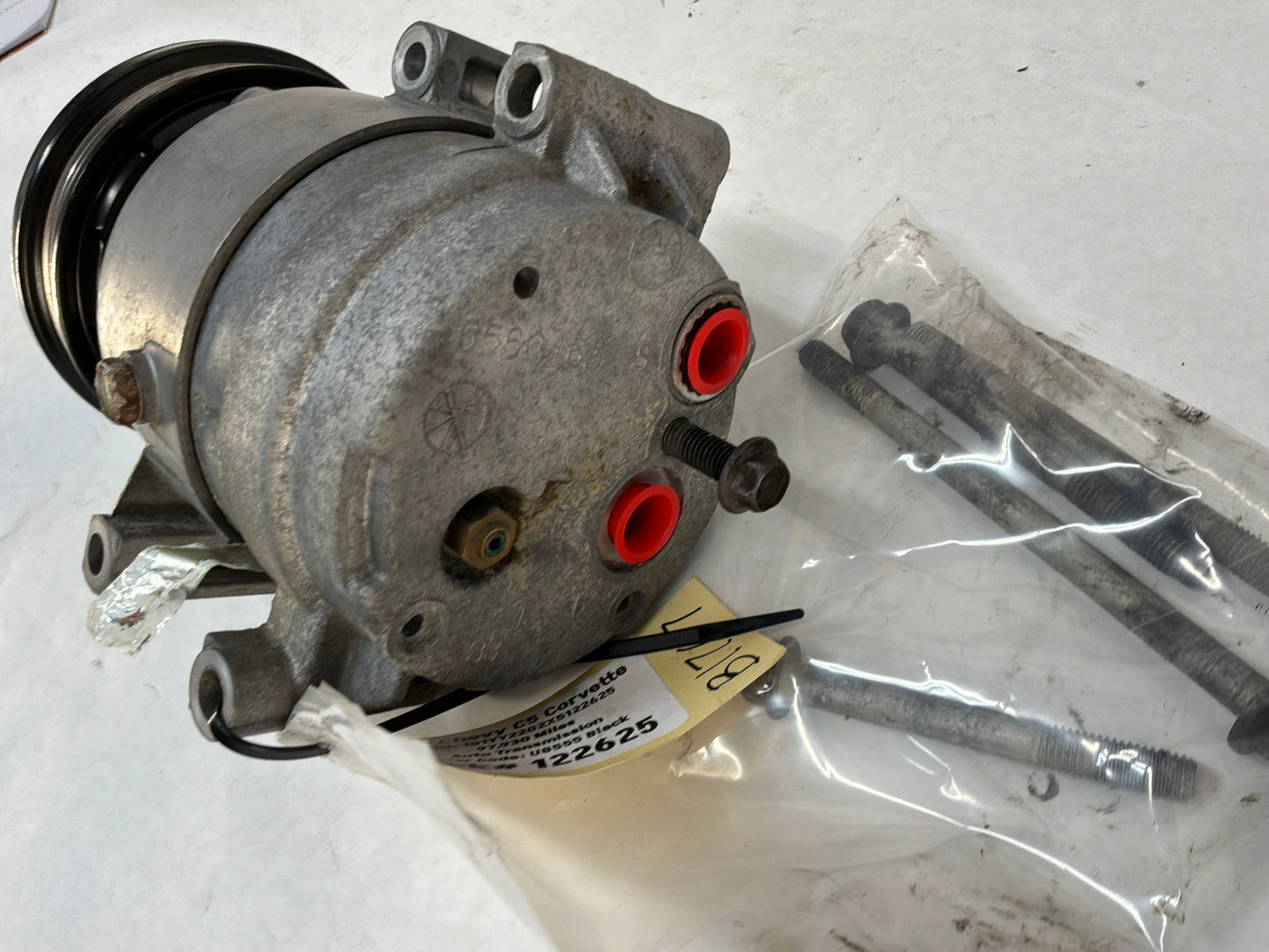 1999 Chevy C5 Corvette Air Conditioner AC Compressor w/ Hardware OEM