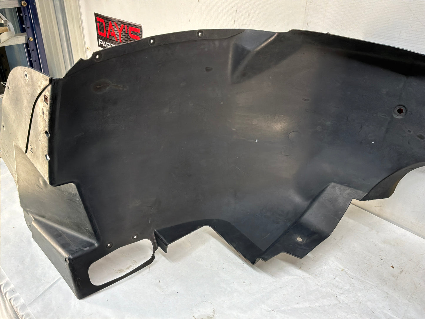 2014 Chevy Camaro ZL1 LH Driver Front Fender Wheel House Well Liner OEM