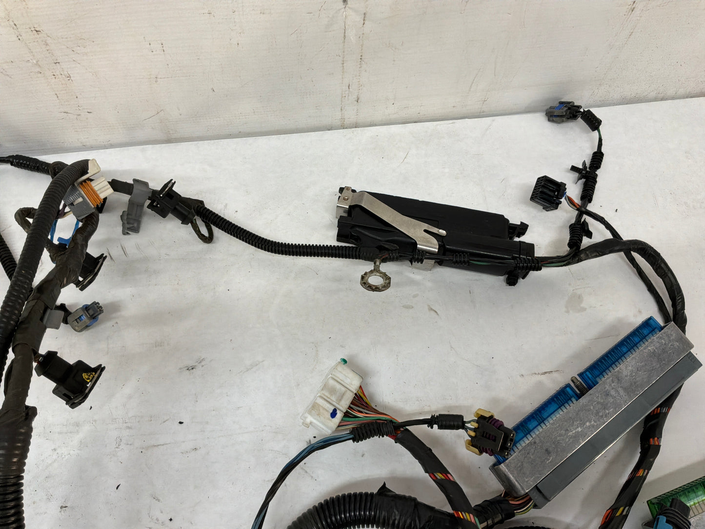 2004 Pontiac GTO Engine Motor Automatic Transmission Wire Wiring Harness OEM