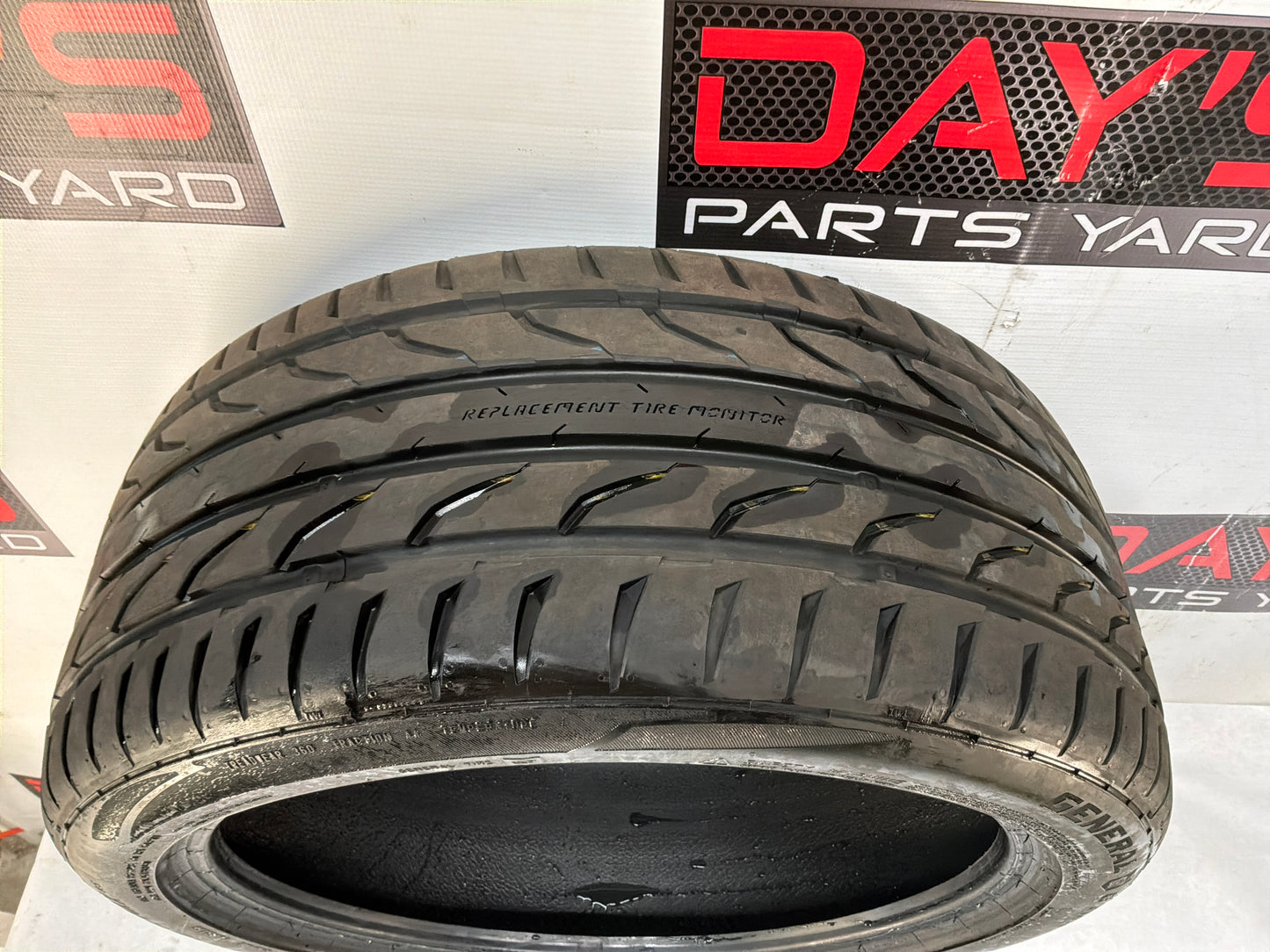 Genera G- Max Tire Set 245/40ZR18 - Day's Parts Yard