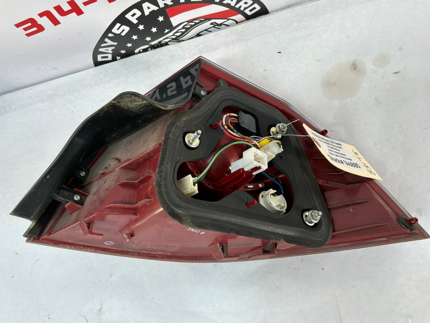 2008 Pontiac G8 Base LH Driver Tail Light Lamp Taillight OEM