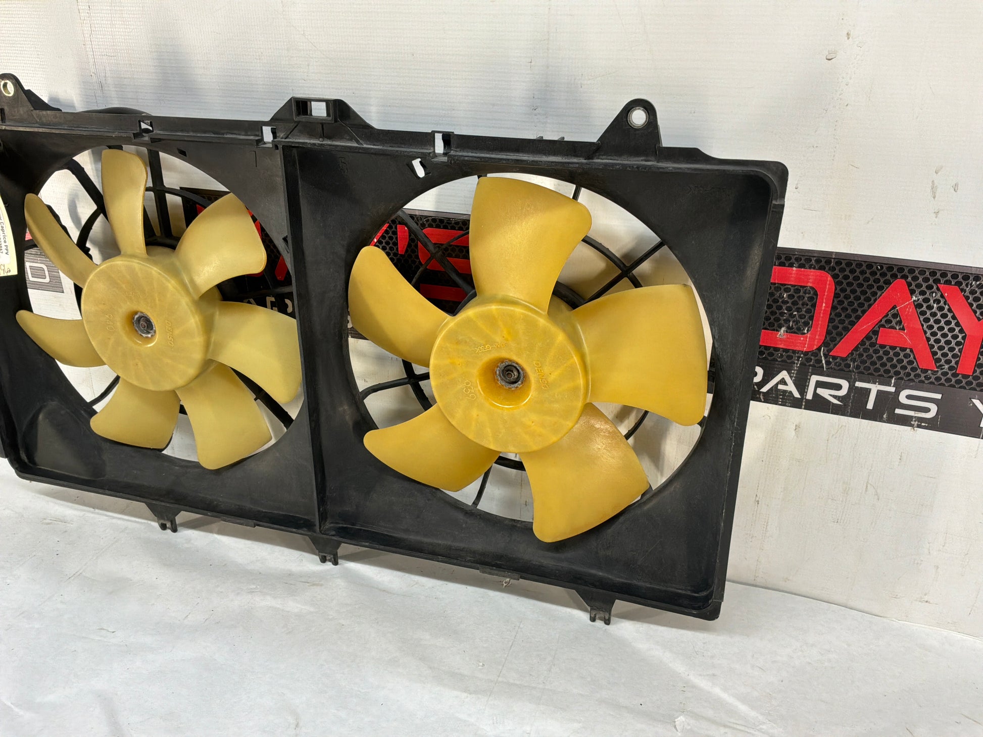 2013 Chevy Caprice PPV Radiator Duel Dual Electric Radiator Cooling Fans OEM - Day's Parts Yard