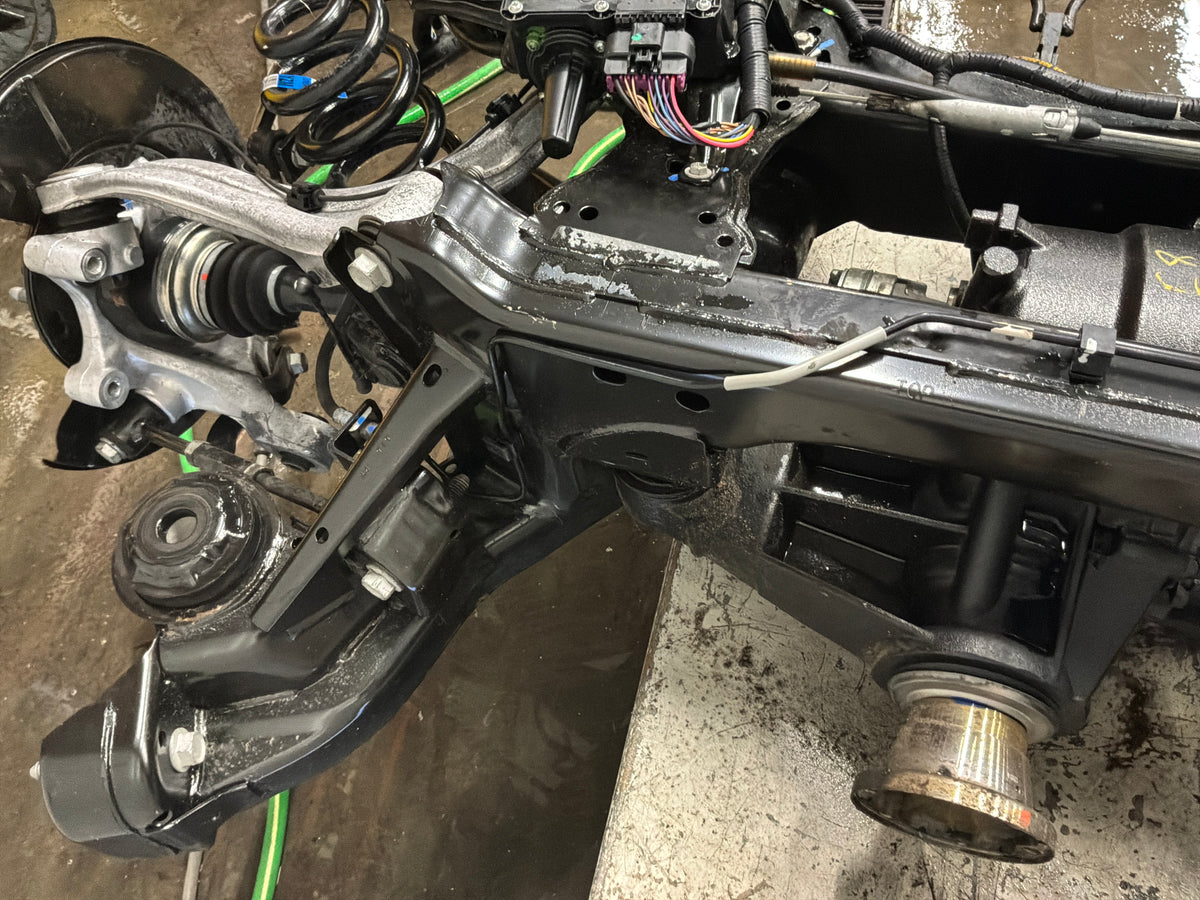 2009 Cadillac CTS-V 3.23 LSD Rear Suspension Cradle Differential Sub Frame Axle OEM
