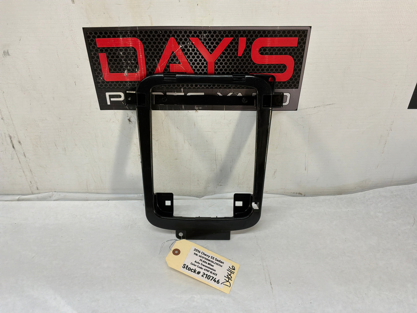 2016 Chevy SS Sedan Hardtop Over Head Console Dome Light Frame Bracket Bezel OEM