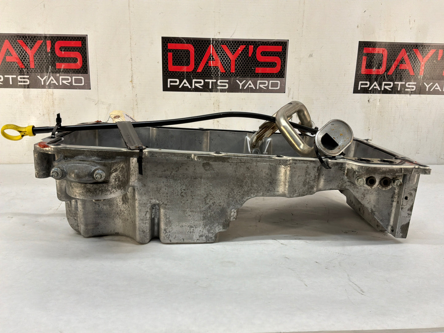 2004 Pontiac GTO Oil Pan Assembly Pick Up Tube Windage Tray OEM