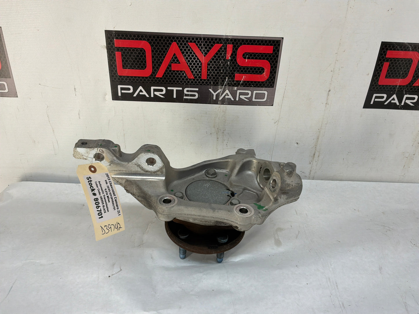 Lh front spindle - Day's Parts Yard