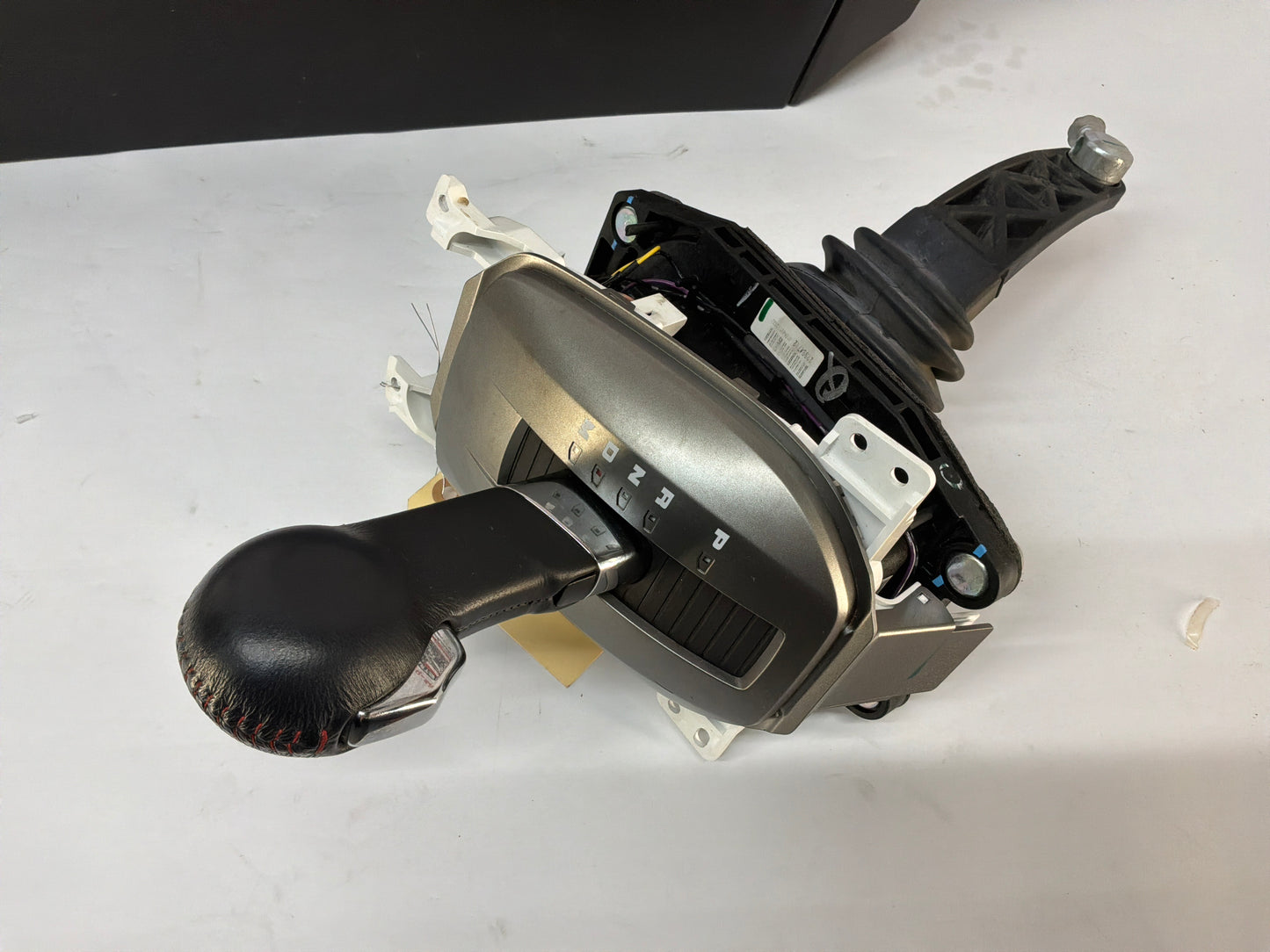 2013 Chevy Camaro ZL1 Complete Center Console w/ Shifter OEM