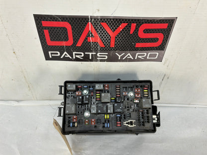 2013 Chevy Camaro Engine Motor Bay Accessory Wiring Junction Fuse Relay Box Block OEM