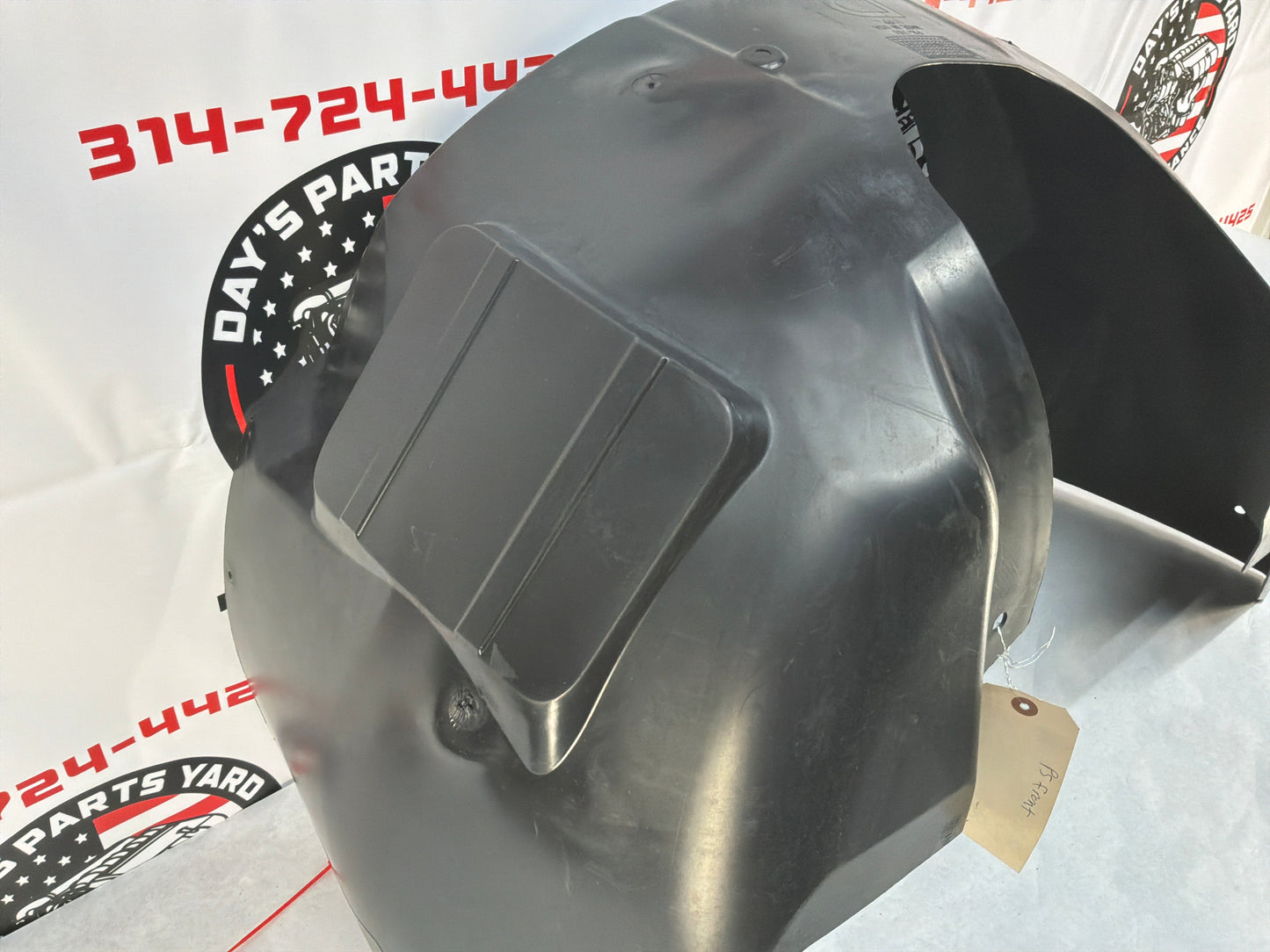 2013 Chevy Camaro 1LE RH Passenger Front Fender Wheel House Well Liner OEM