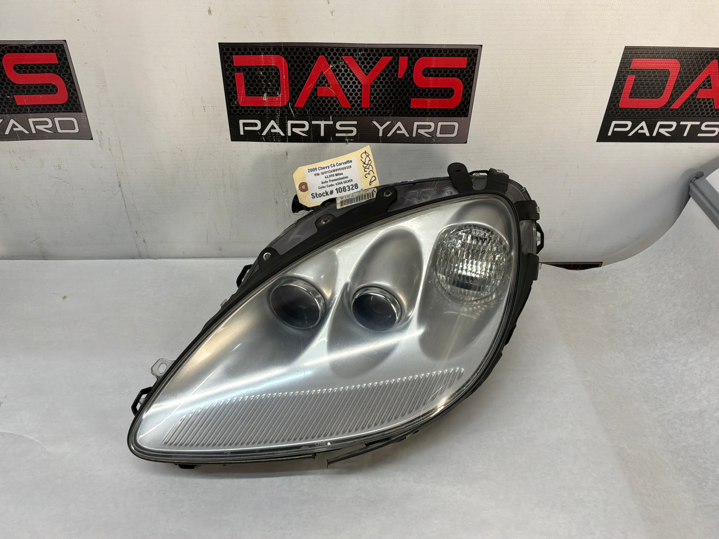 Headlight - Day's Parts Yard