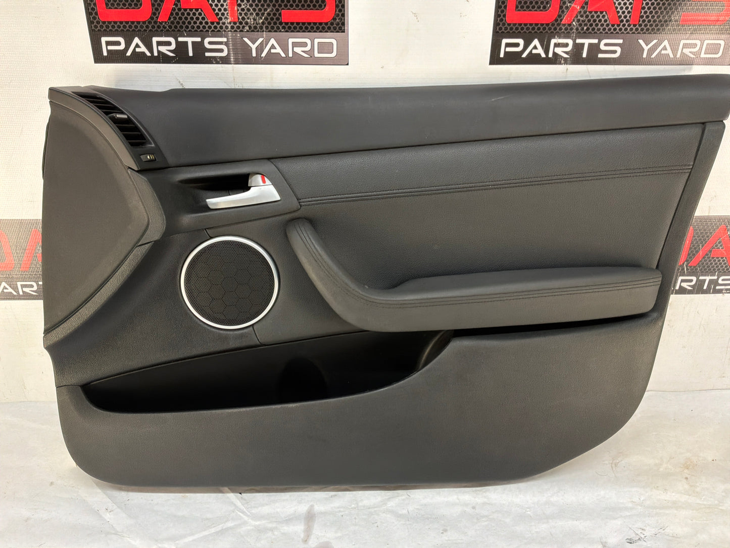 2008 Pontiac G8 GT RH Passenger Front Interior Door Panel Trim OEM