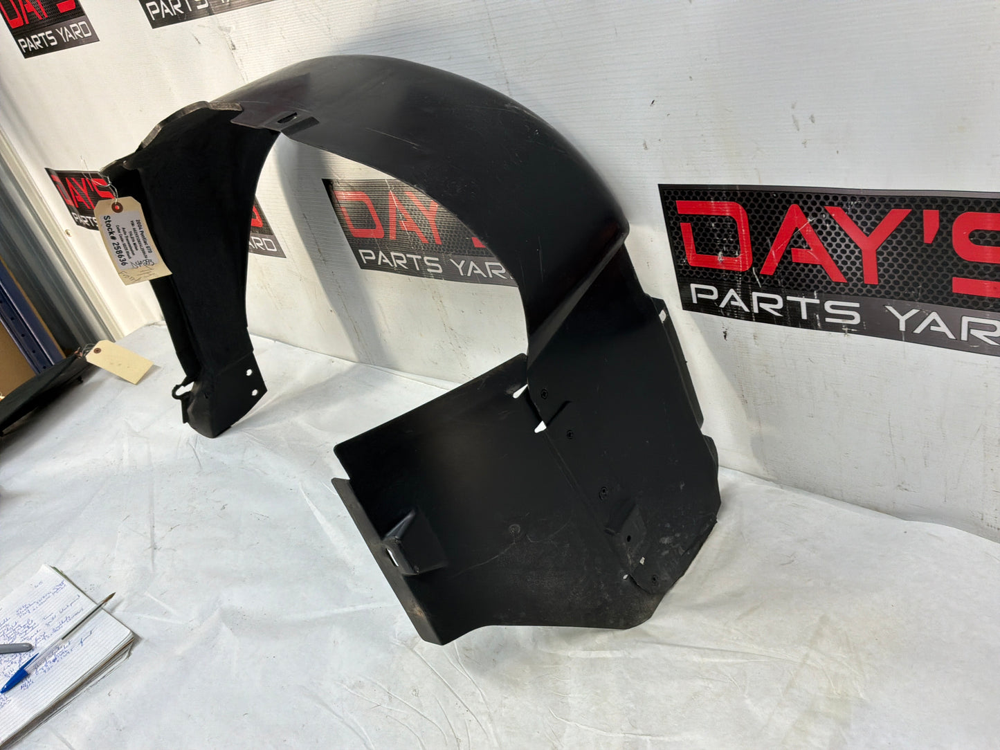 2004 Pontiac GTO LH Driver Front Fender Wheel House Well Liner OEM