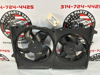 2005 Pontiac GTO Dual Electric Radiator Cooling Fans Shroud Assembly OEM