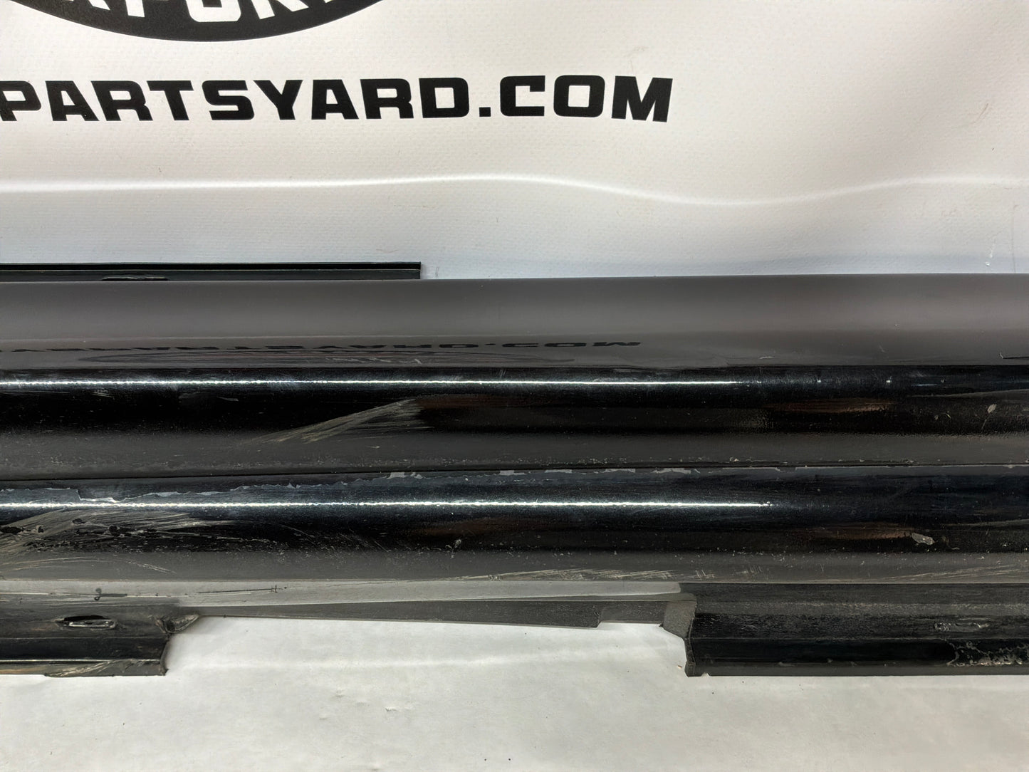 2004 Pontiac GTO LH Driver Rocker Molding Side Skirt Trim Panel Black OEM
