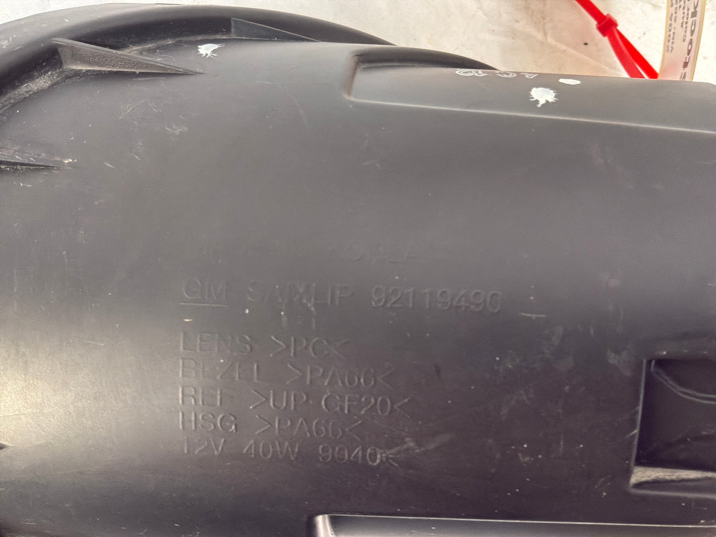 2004 Pontiac GTO RH Passenger Fog Light Lamp OEM