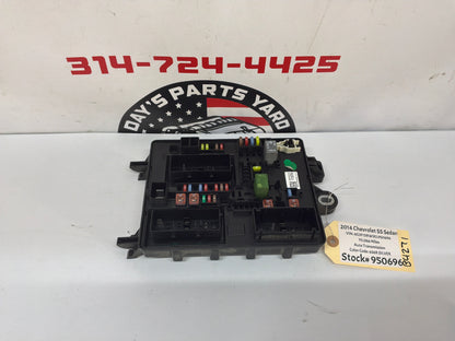 2014 Chevy SS Sedan Rear Fuse Relay Wiring Harness Junction Box Block OEM