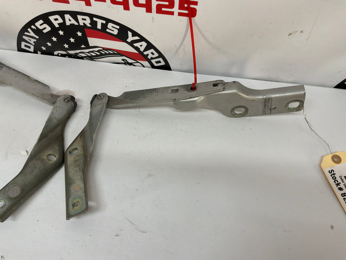 2006 Pontiac GTO RH & LH Hood Hinges Set OEM