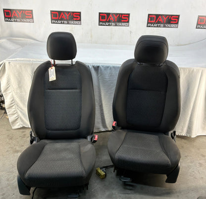 Front seats - Day's Parts Yard
