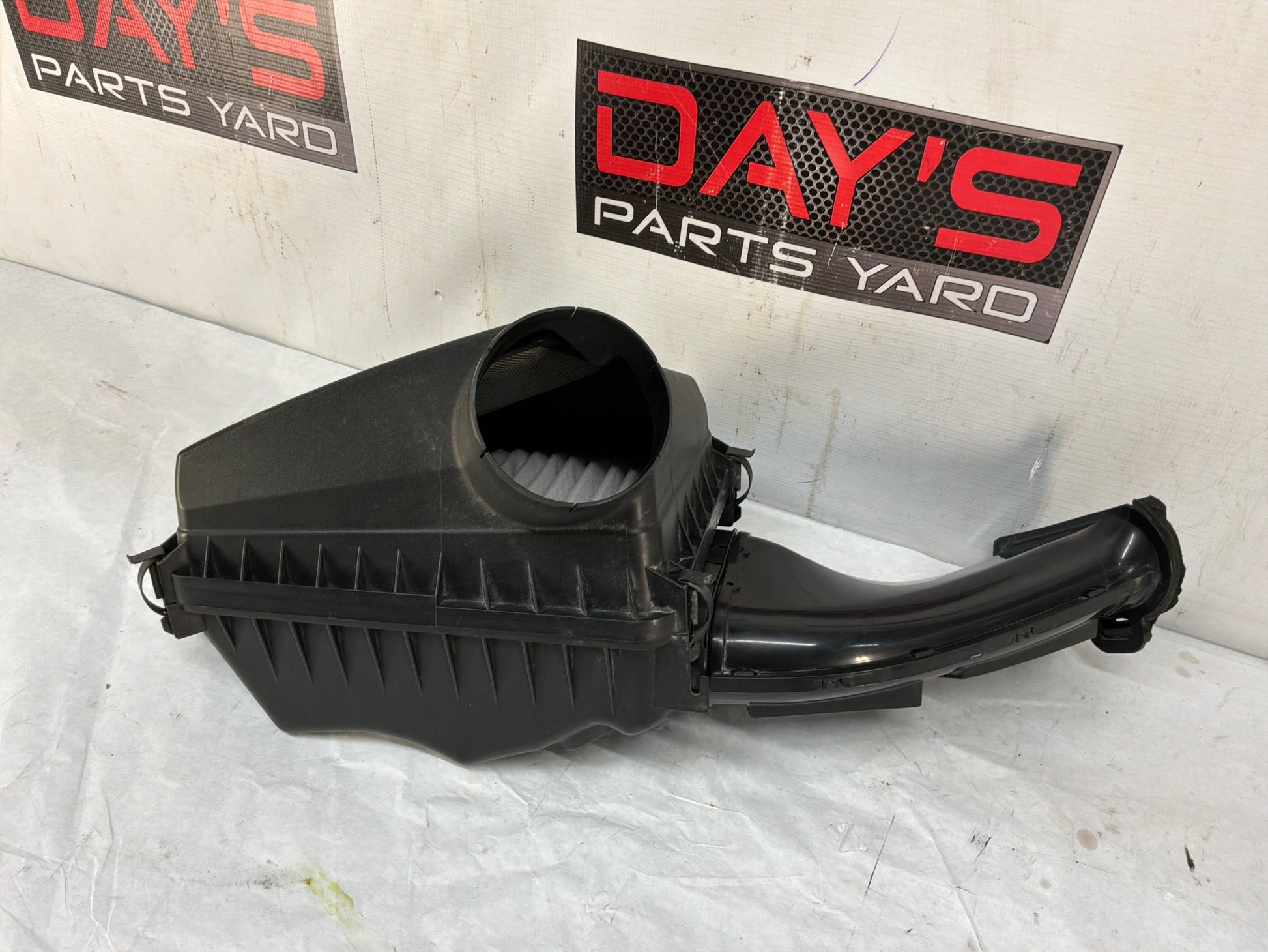 Cold air intake - Day's Parts Yard