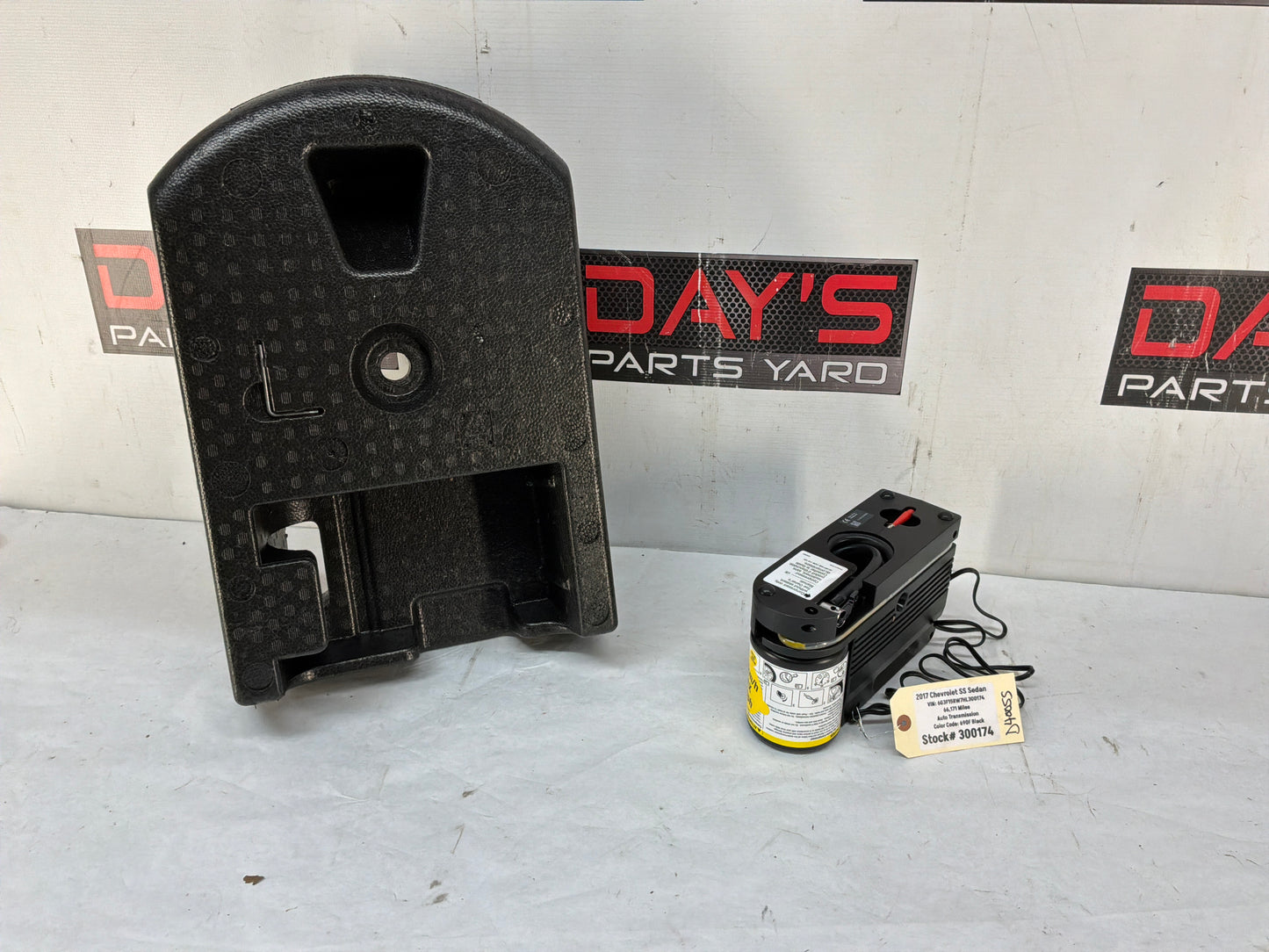 2017 Chevy SS Sedan Spare Tire Sealant Container & Compressor Assembly OEM