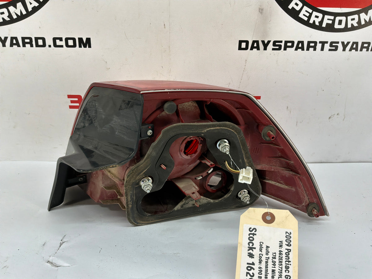 2009 Pontiac G8 Base LH Driver Tail Light Lamp Taillight OEM