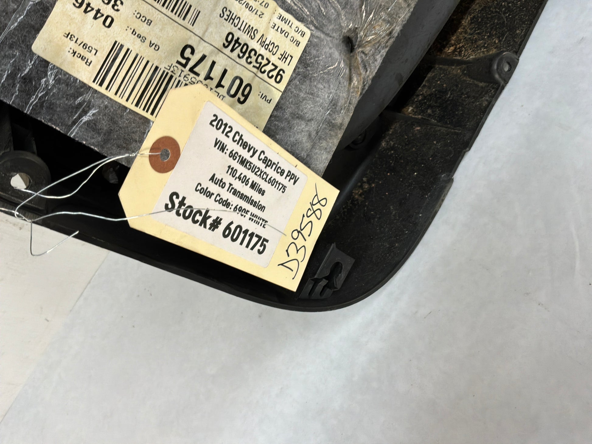 Front lh door panel - Day's Parts Yard