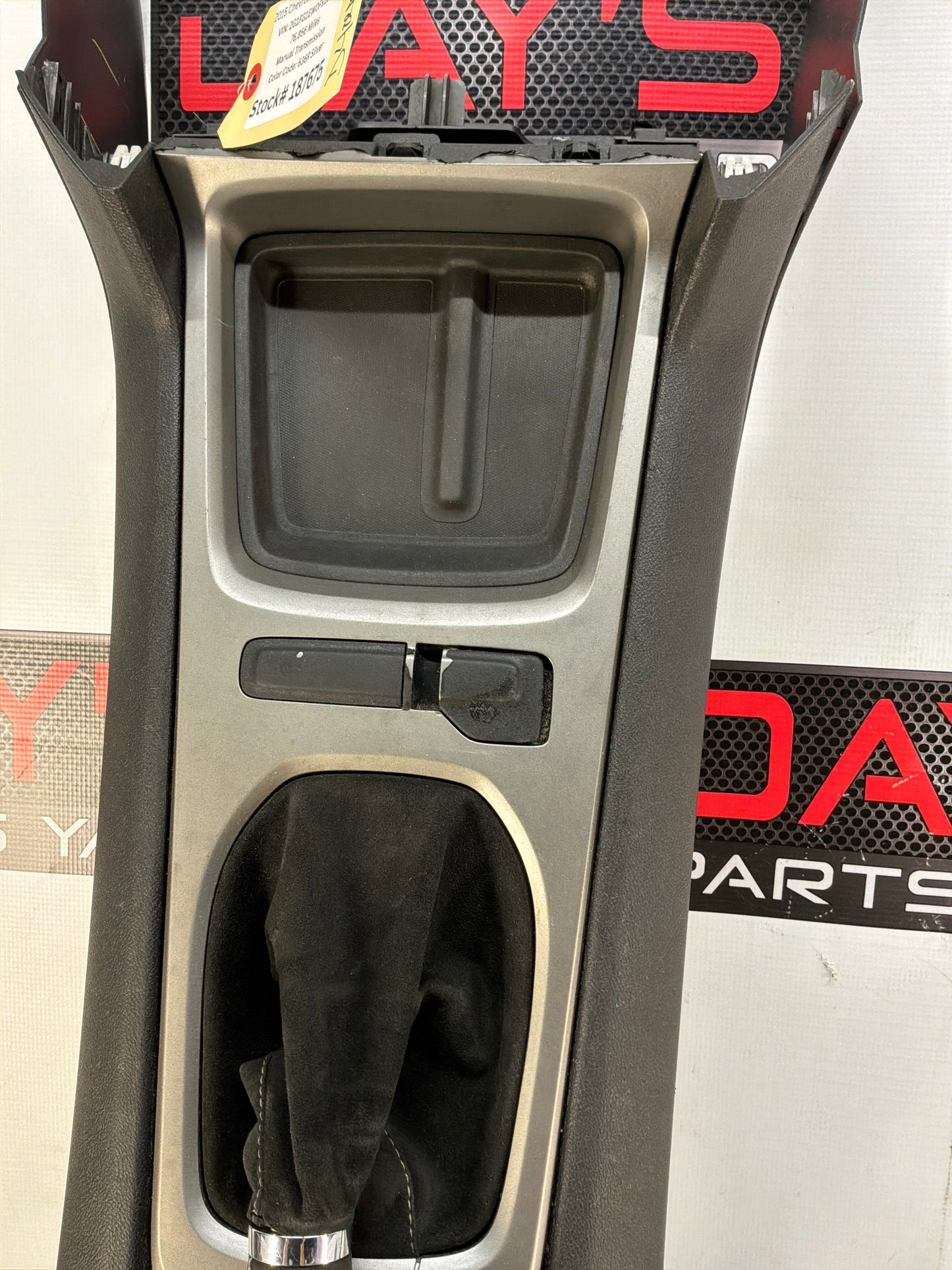 2015 Chevrolet Camaro SS 1LE Complete Center Console Arm Rest OEM