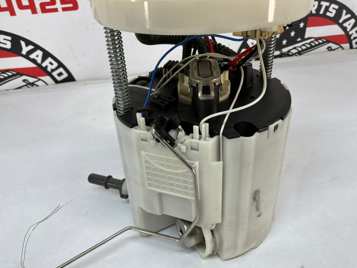 2016 Chevy Caprice PPV Fuel Pump & Lever Sending Unit Assembly OEM