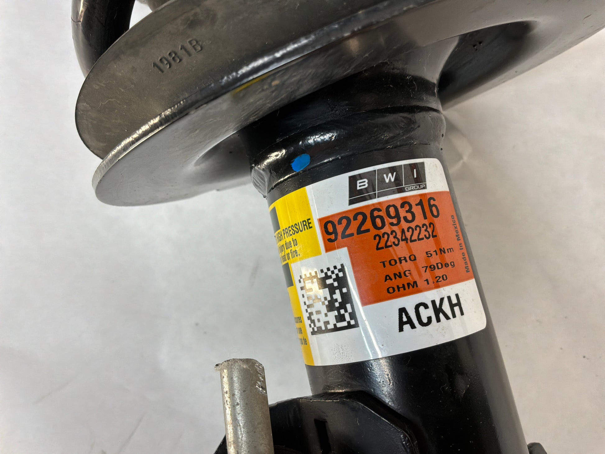 2016 Chevy SS Sedan RH Passenger Front Suspension Magnetic Ride Strut Shock Assembly OEM - Day's Parts Yard