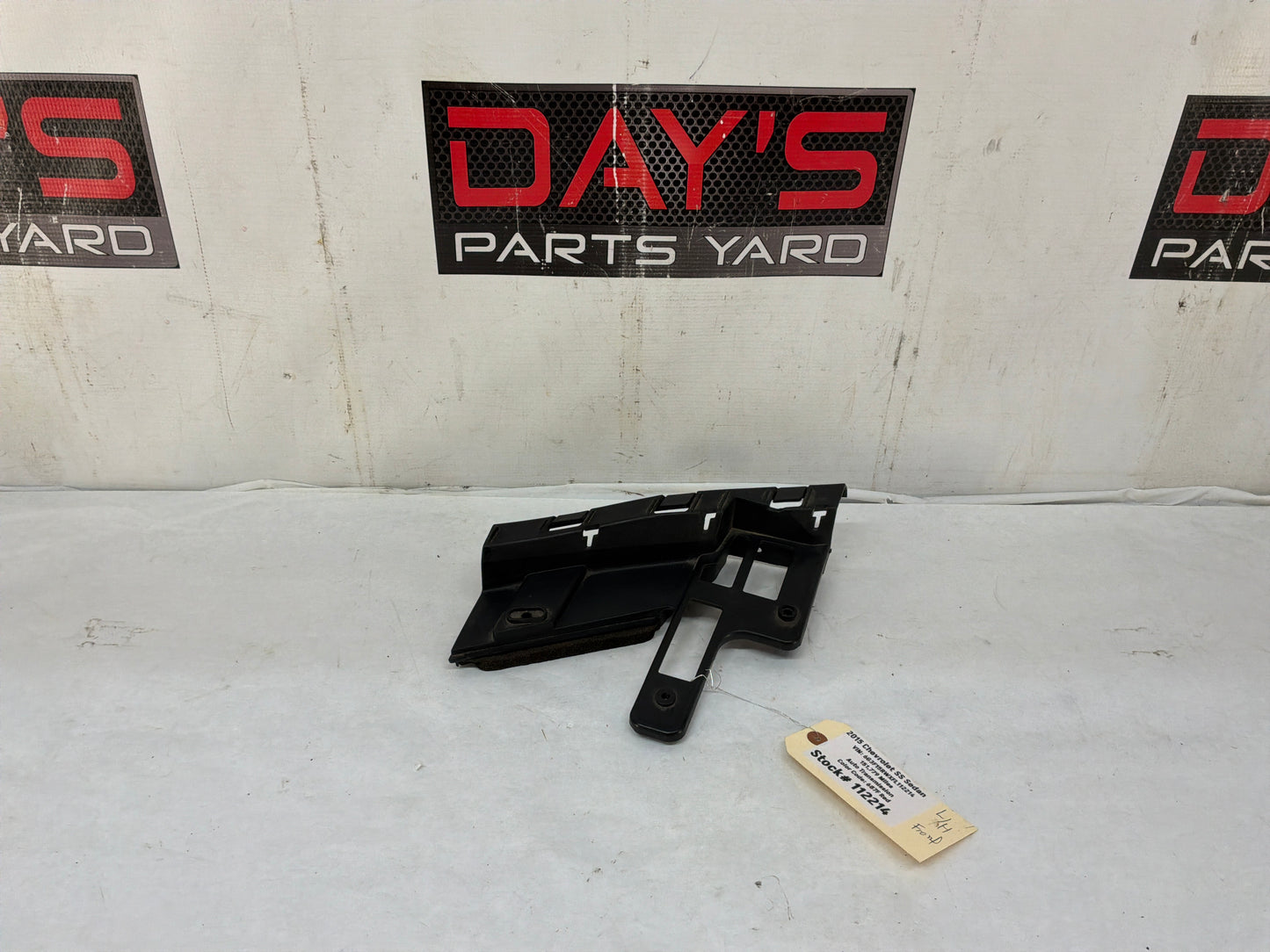 2015 Chevy SS Sedan LH Driver Front Bumper Headlight Head Light Bracket Support OEM