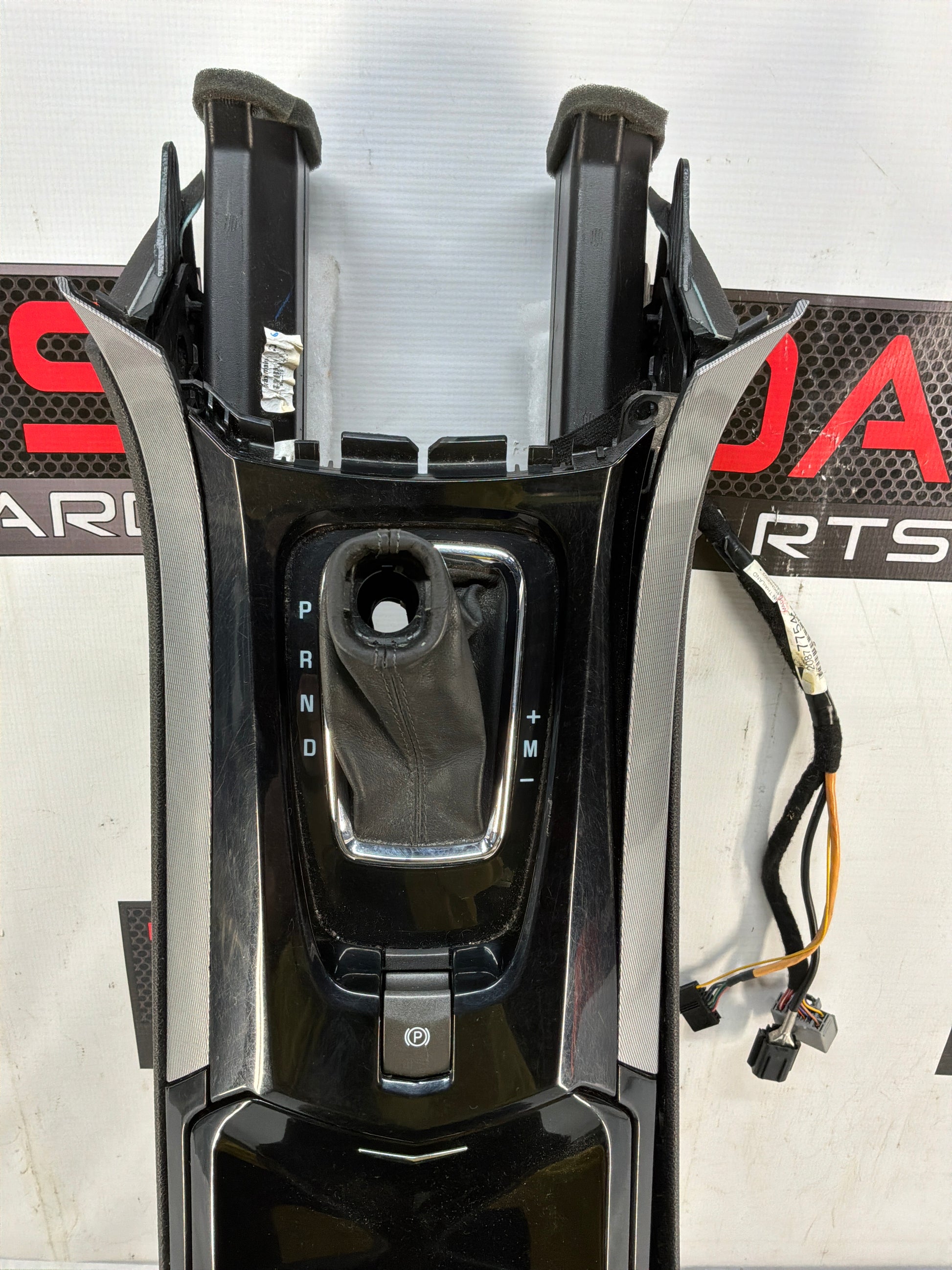 Center console - Day's Parts Yard