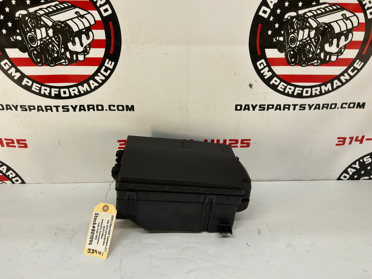 2013 Chevy Camaro ZL1 Engine Motor Bay Fuse Relay Accessory Wiring Junction Box Block OEM
