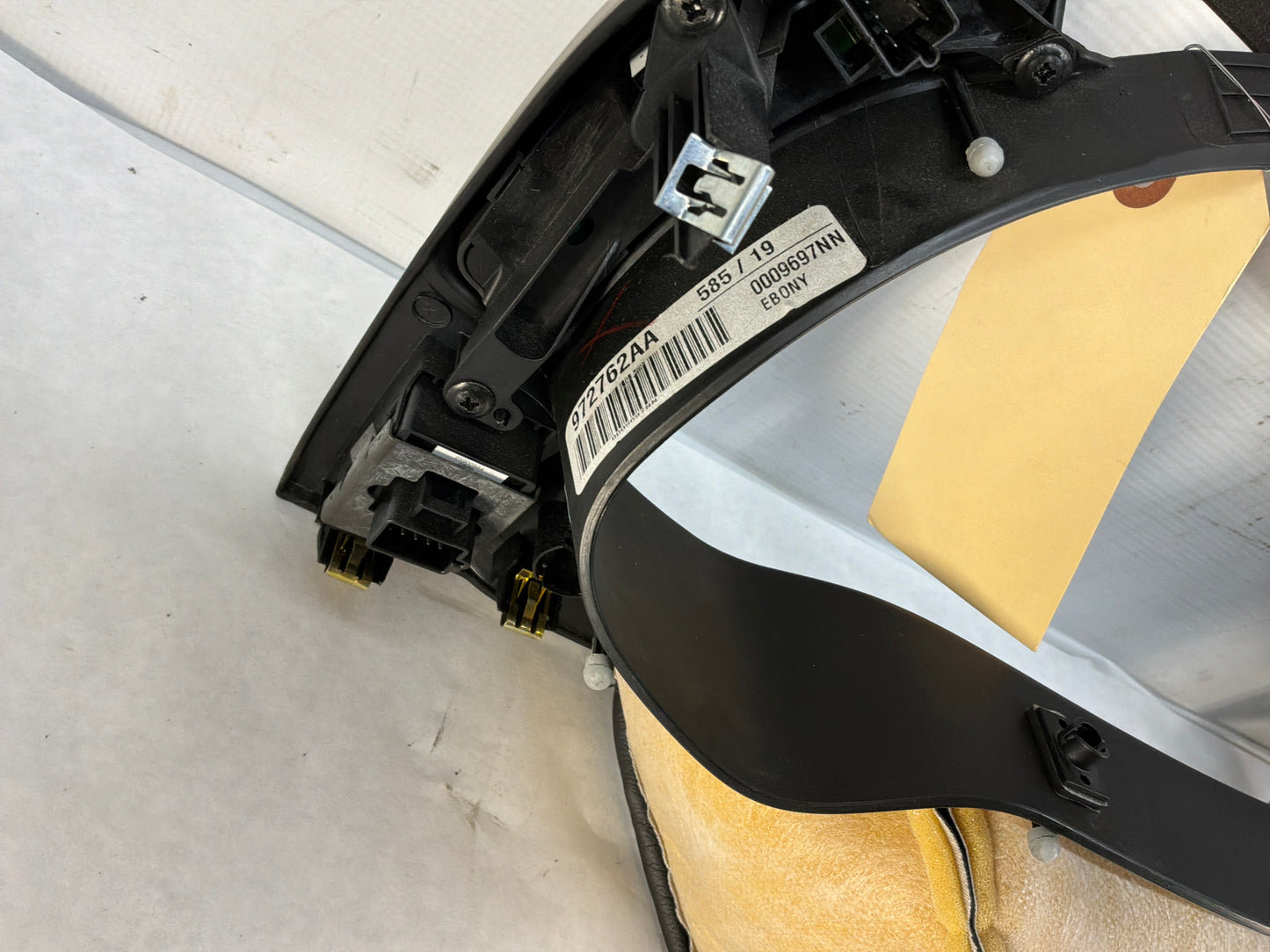 Speedometer bezel - Day's Parts Yard