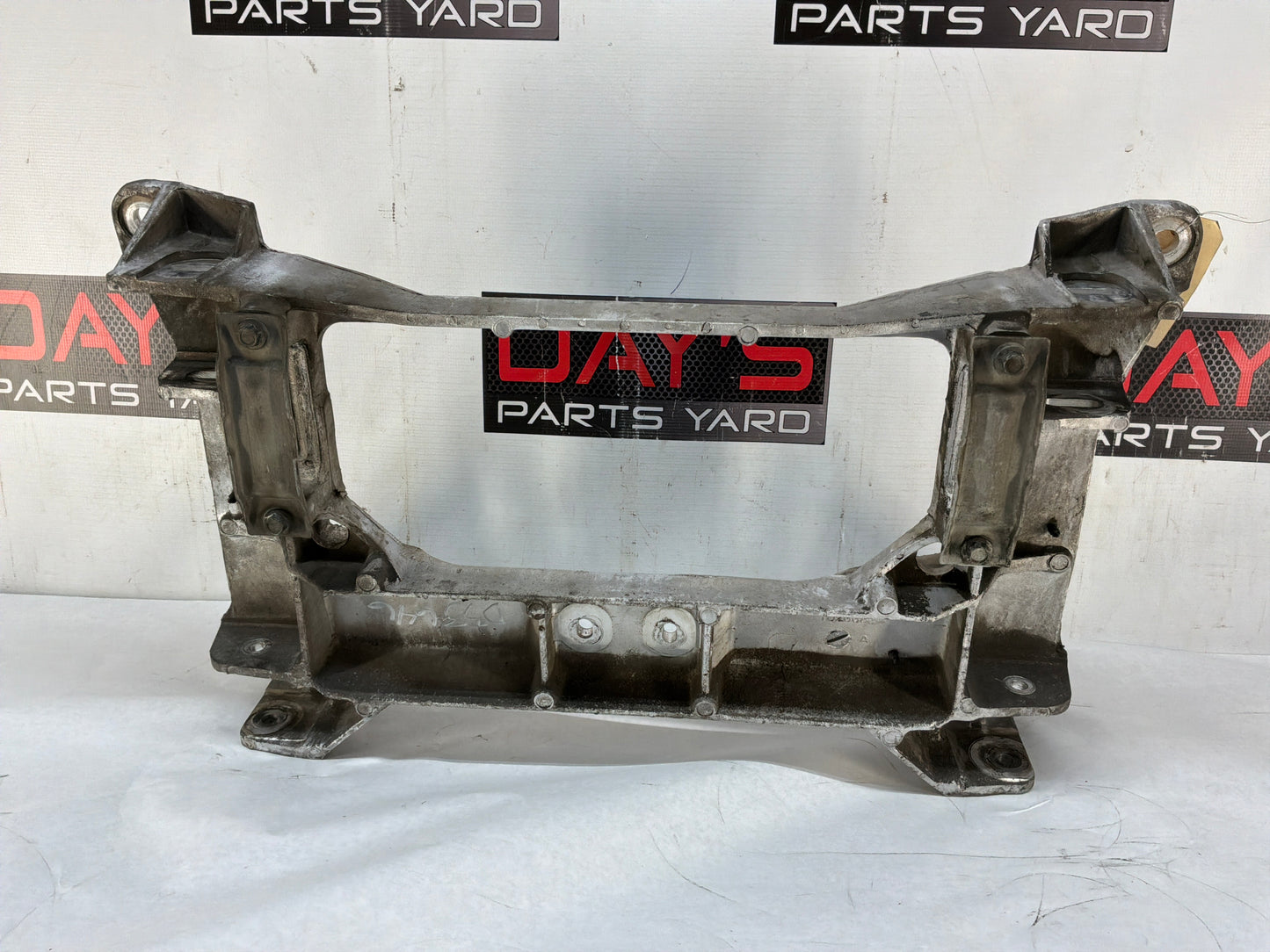 Rear cradle - Day's Parts Yard