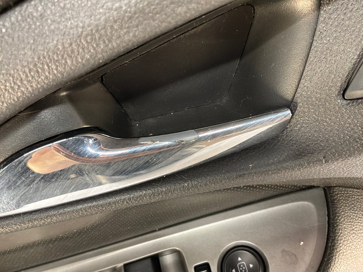 2014 Chevy Caprice PPV LH Driver Front Interior Door Panel Trim OEM