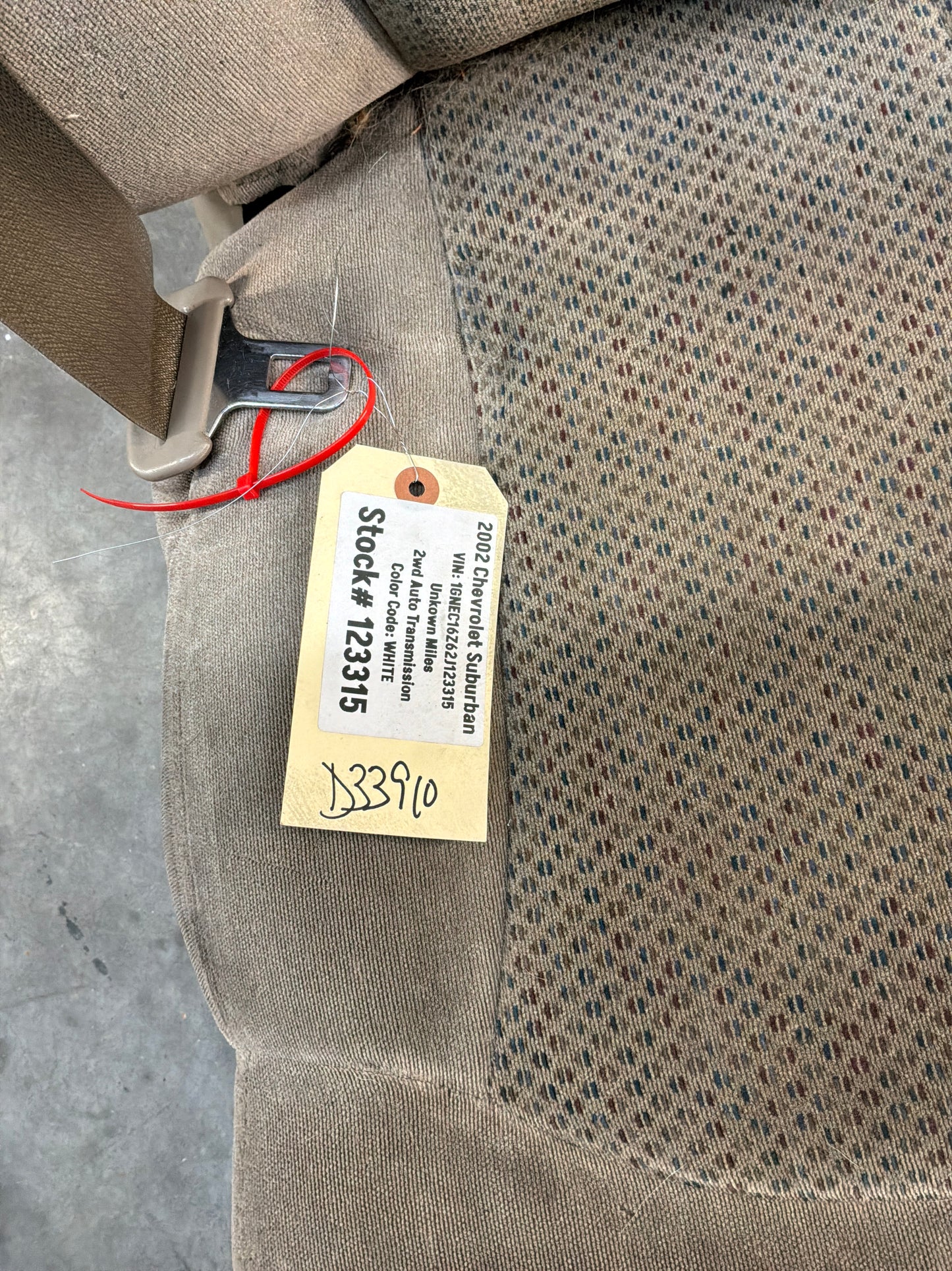 Front seats - Day's Parts Yard